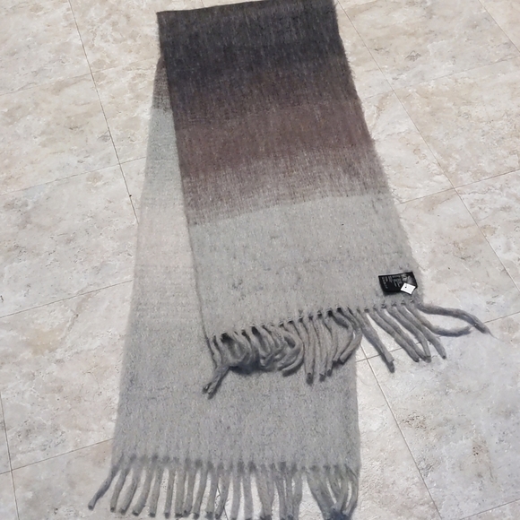 H & M fuzzy, cozy HUGE ombre scarf